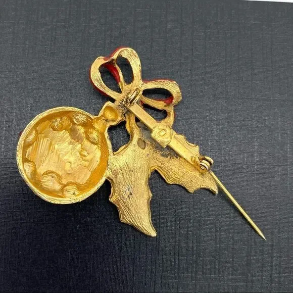 Vintage Gerry’s Christmas Ball Holiday Brooch - Picture 2 of 3